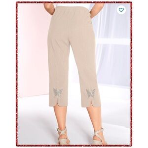 Women's 🫐. Beige Cropped Pants with Butterfly Detail